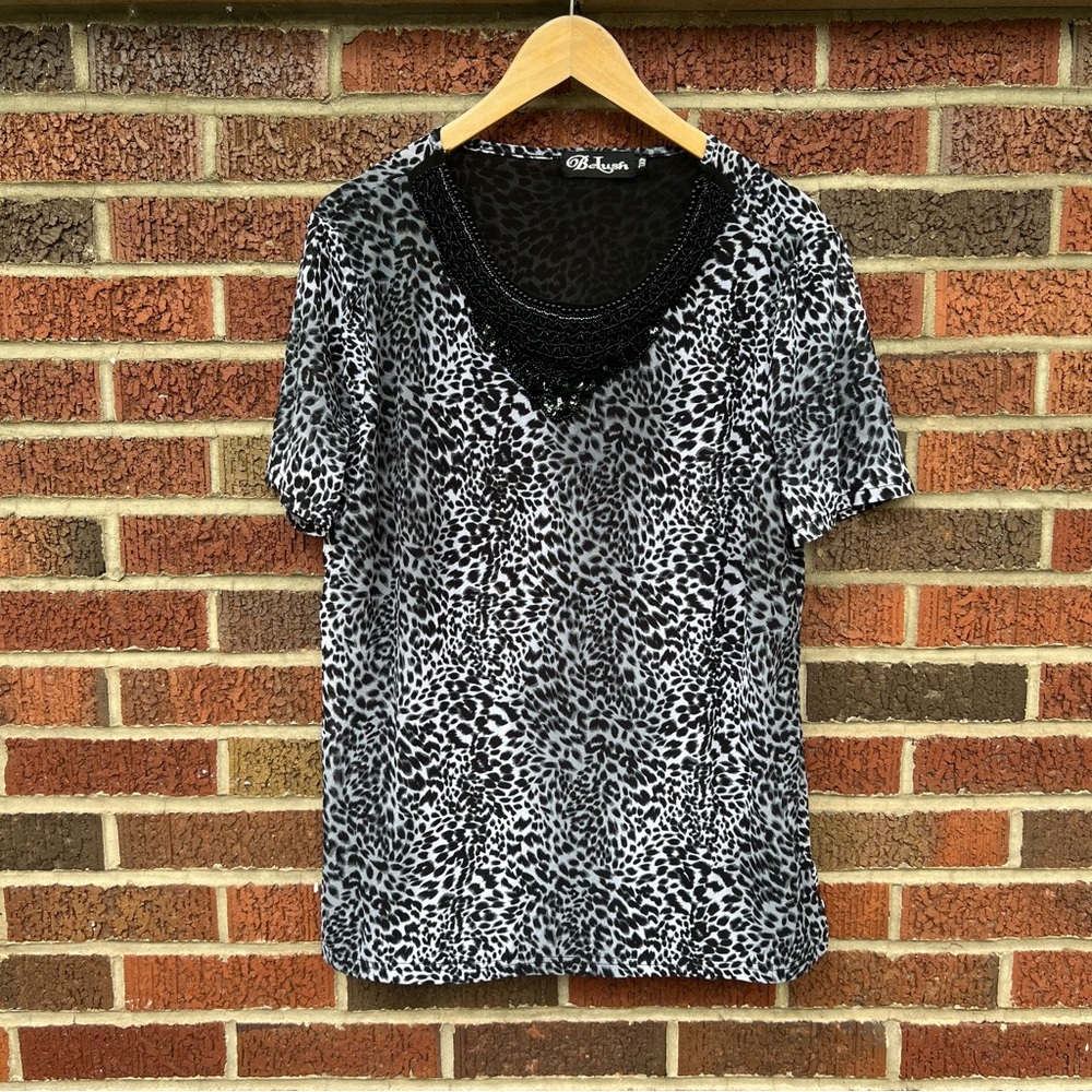 BeLush Black and White Speckled Rhinestone Beaded Short Sleeve Blouse Top